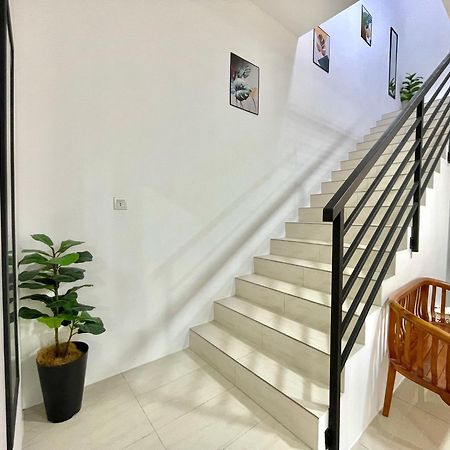 Hanan Homestay Klebang Ipoh With A View Of Mount Korbu, For Musl!M Only!! Exteriör bild